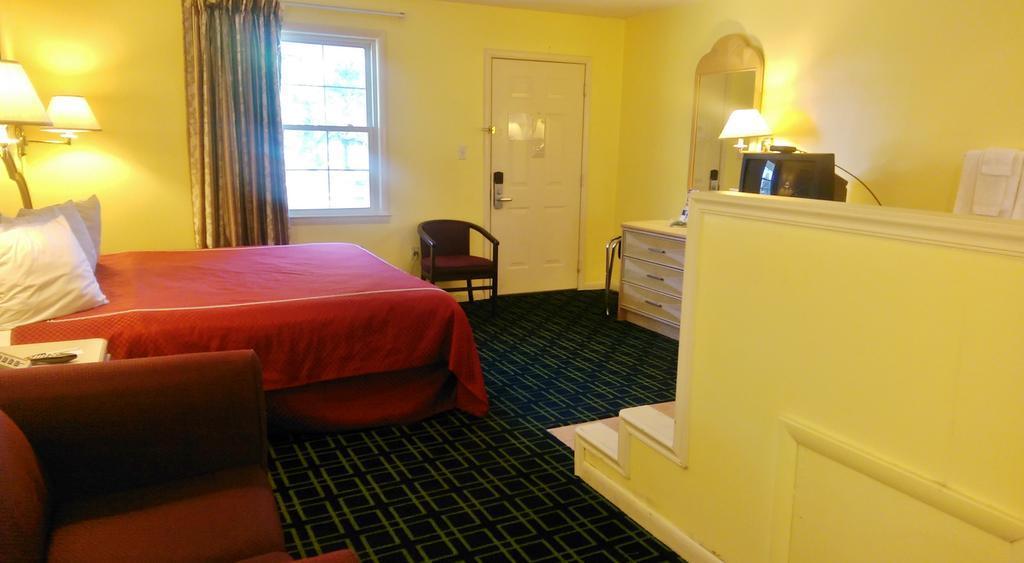 Rodeway Hotel